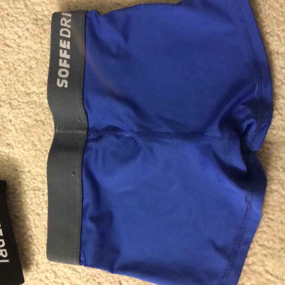 Spandex - Picture 4 of 6